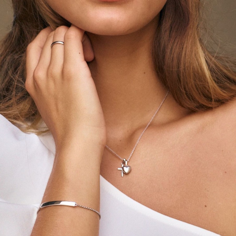 Berlocker Edblad | Cross Charm Silver